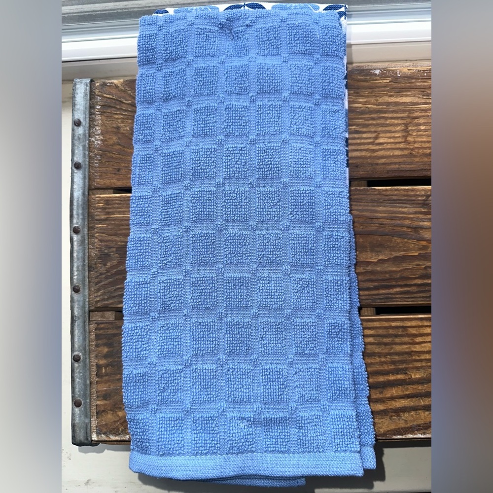 Blue and White Floral Kitchen/Hand Towels - New - Picture 3 of 4